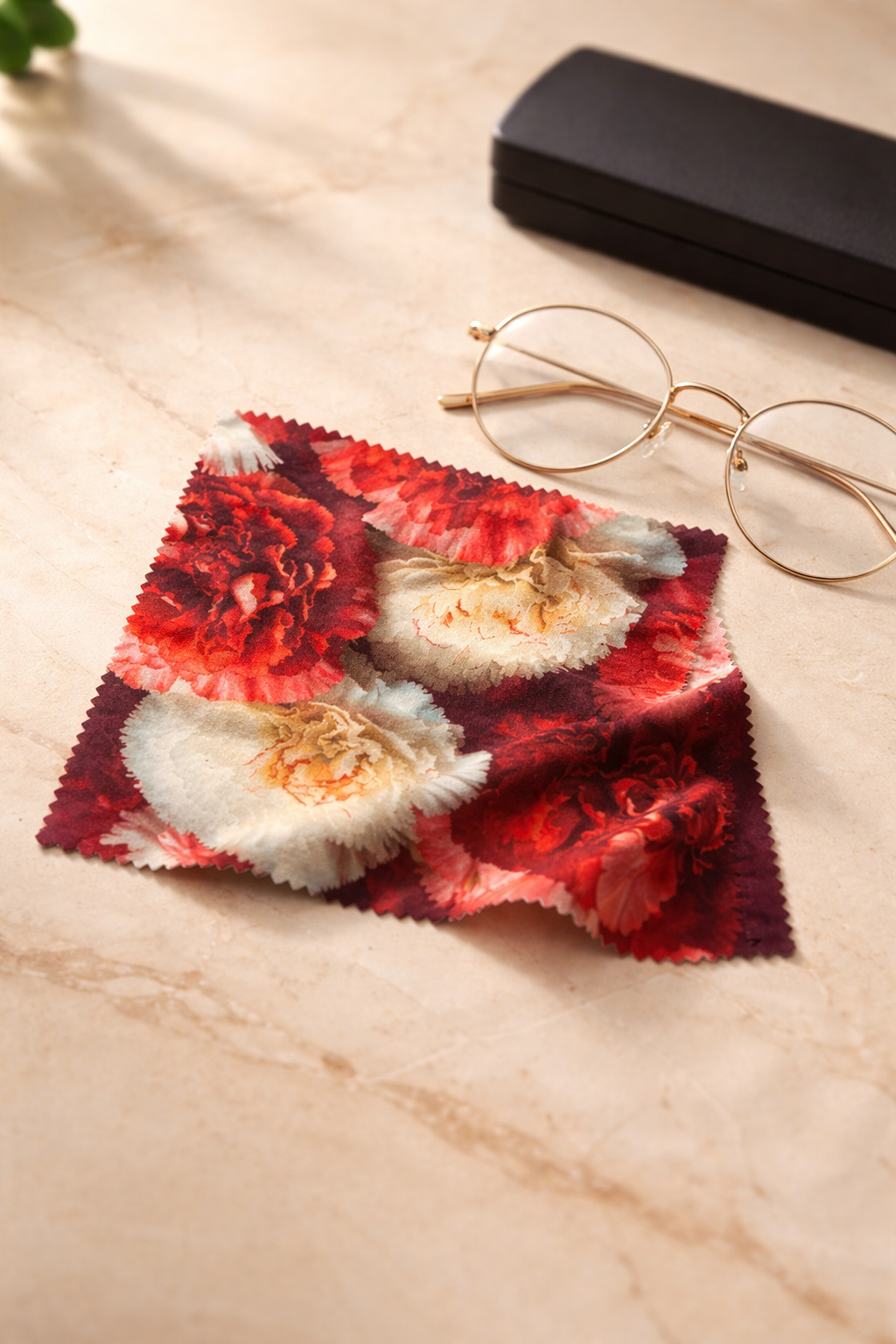 Blossom Lens Cloth 🌺👓