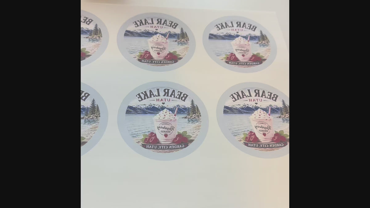 Bear Lake Utah Ornament – Garden City Famous Raspberry Shake Design